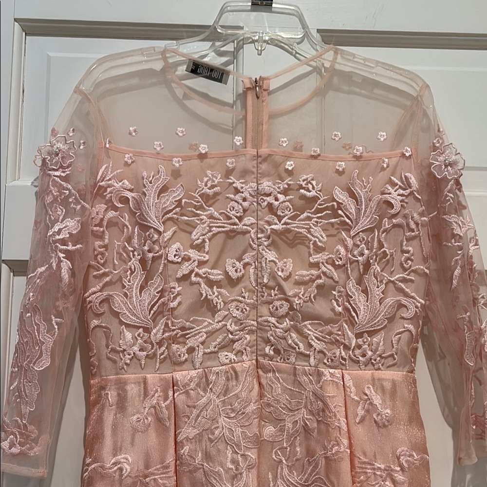 Embroidered Illusion Yoke Midi Dress in Blush Pink - Picture 3 of 7
